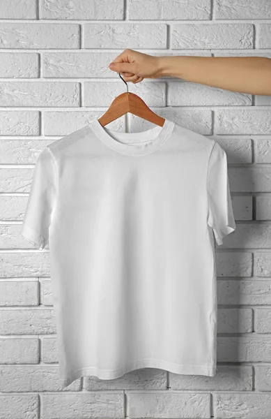 Camiseta blanca en blanco —  Fotos de Stock