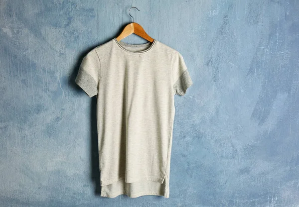 Blank color t-shirt — Stock Photo, Image