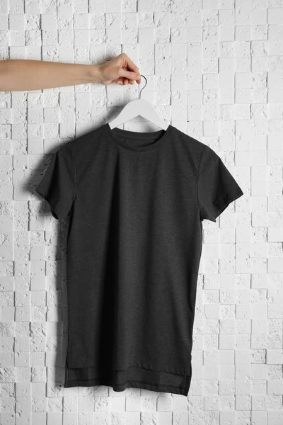 Schwarzes T-Shirt — Stockfoto