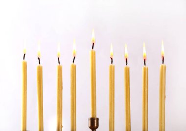 Yedi Kollu Şamdan mumlar için Hanukkah ile