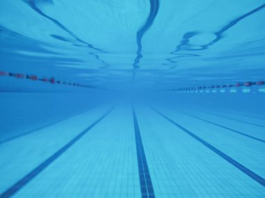 Yüzme Havuzu su altında