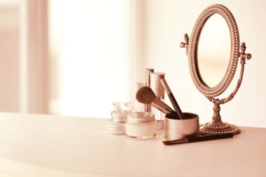 Kozmetik ve vintage yansıtma kümesi