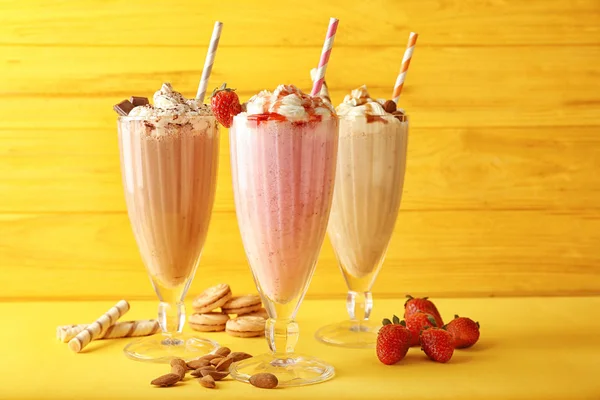 Drei leckere Milchshakes — Stockfoto