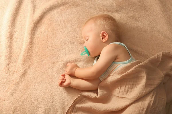 Baby boy sleeping — Stock Photo, Image