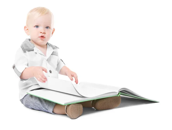 Baby jongen met boek — Stockfoto