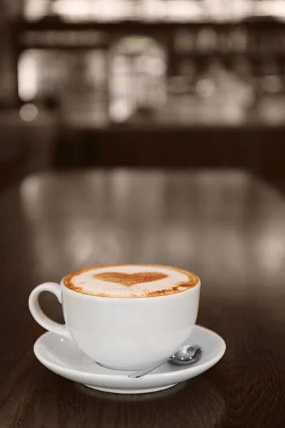 Taza con café caliente sabroso — Foto de Stock