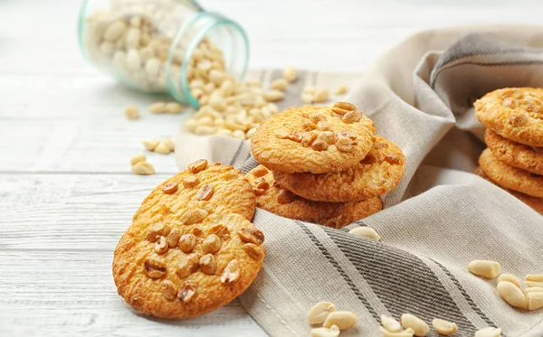 Composición con galletas de maní —  Fotos de Stock