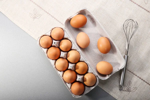 Eggs package with whisk