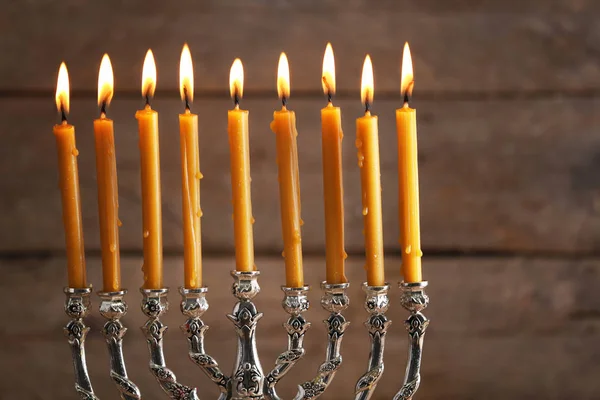 Menorah com velas para Hanukkah — Fotografia de Stock