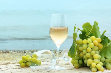 wine and fresh grapes clipart