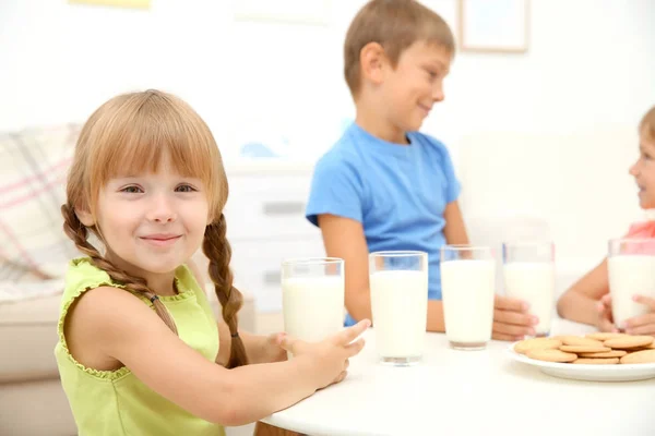 Portrait Little Girl Sitting Table Glass Milk — Stock Photo, Image