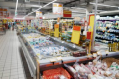 Raflar gıda maddeleri ile bulanık bakış 
