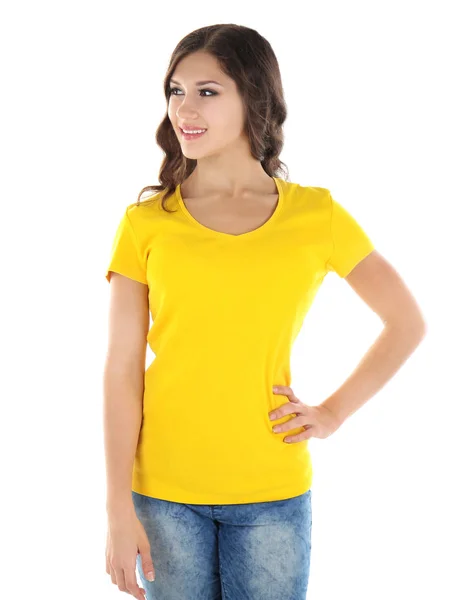Vrouw in lege geel t-shirt — Stockfoto