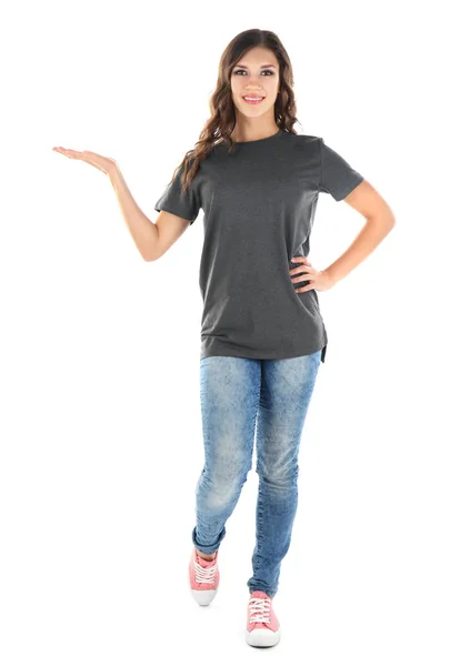 Γυναίκα στο κενό t-shirt γκρι — Φωτογραφία Αρχείου