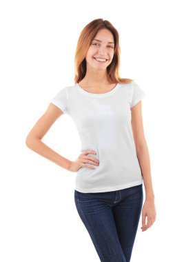 Genç kadın boş t-shirt