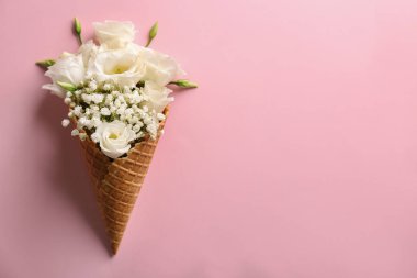 Gözleme koni çiçekli 