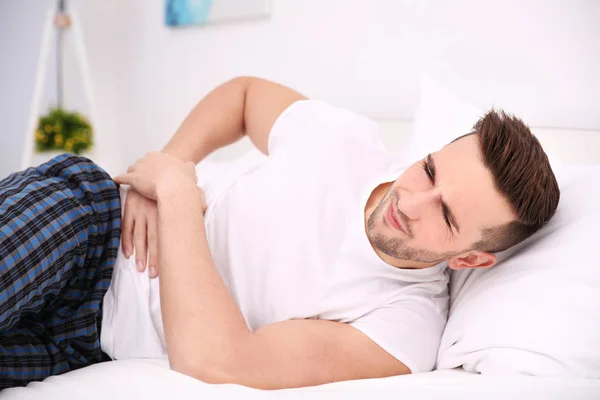Young man feeling pain — Stock Photo, Image