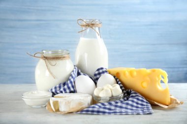 Taze süt ürünleri 