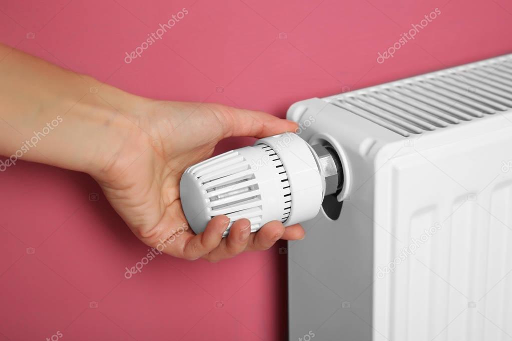 hand on temperature regulator