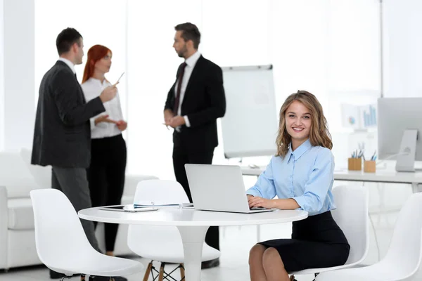 Mujer Negocios Oficina Moderna — Foto de Stock