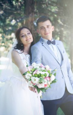 Gelin ve damat düğün gününde