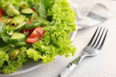 lezzetli sebze salatası 