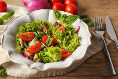 lezzetli sebze salatası 