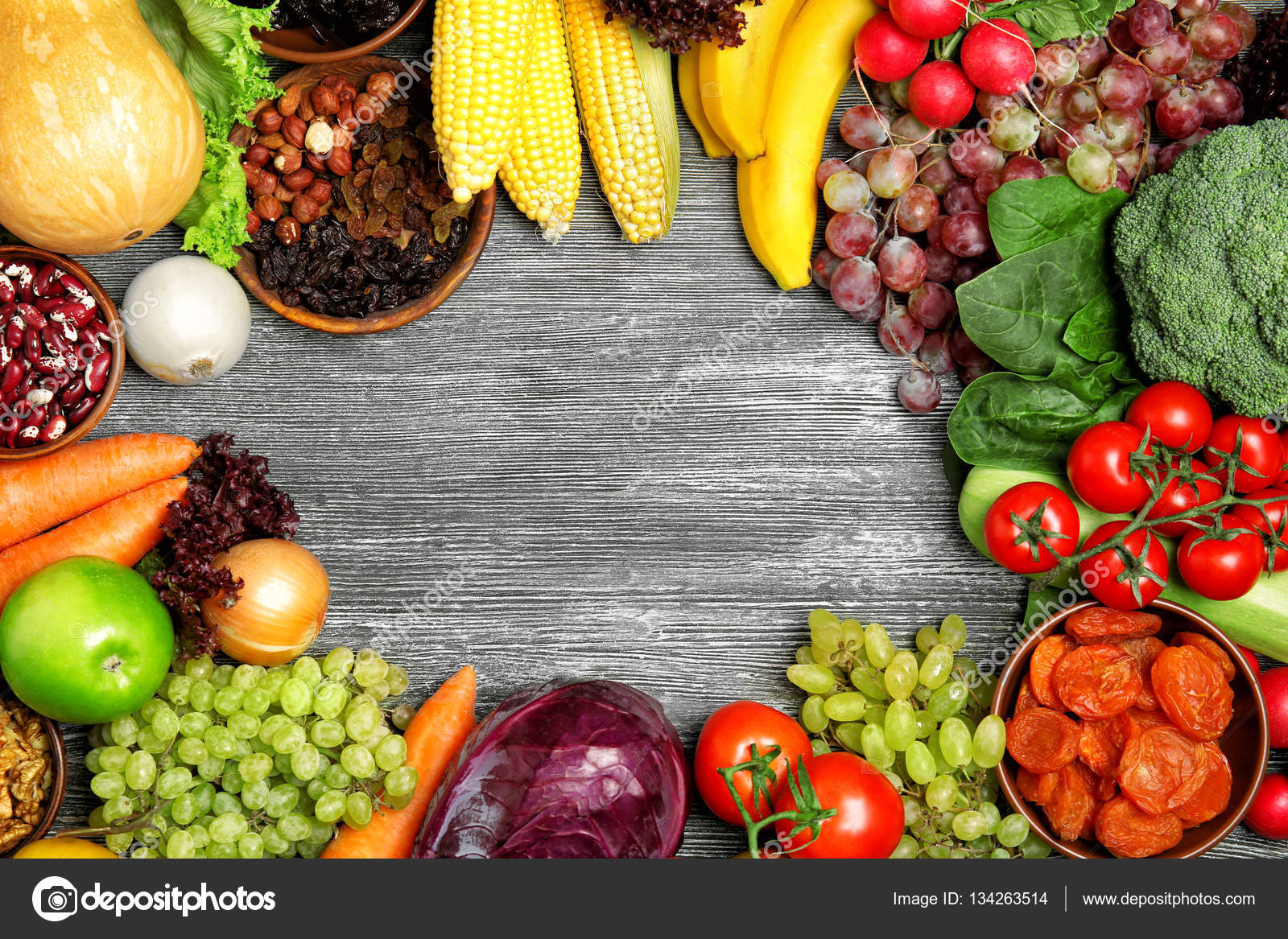 Fruits and vegetables background Stock Photo by ©belchonock 134263514