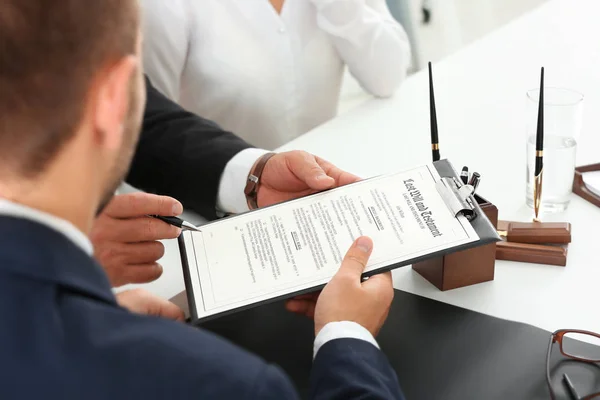 Notarien Med Klienten Office — Stockfoto