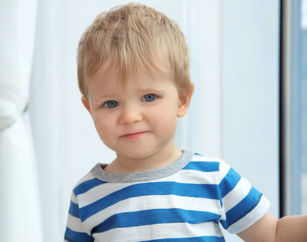 Schattig baby jongen — Stockfoto