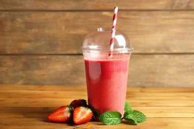 milkshake plastik kap içinde