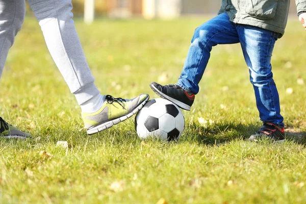 Father and son with ball — Stock Photo, Image