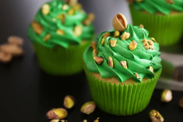 Green pistachio cupcakes