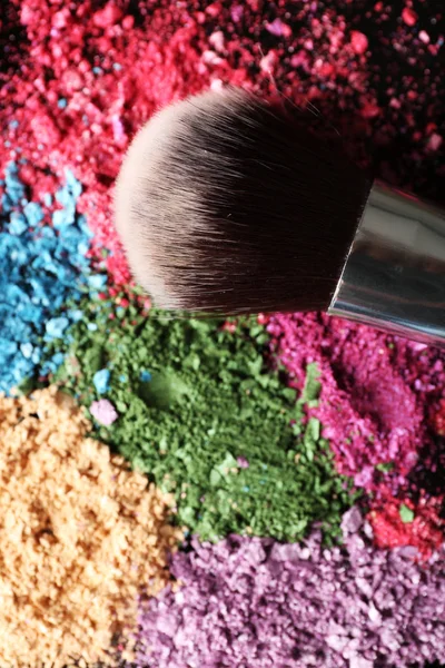 Make up brush and eye shadows — Stock Photo, Image