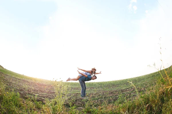 Young couple in love — Stock Photo, Image