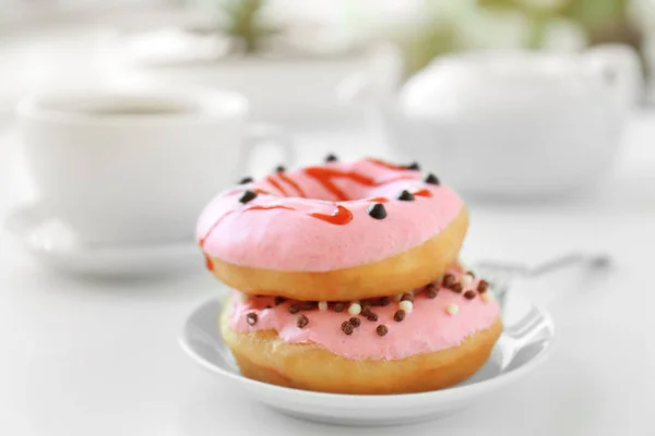 Deliciosas rosquillas vidriadas — Foto de Stock