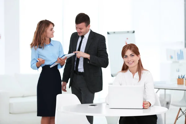 Gente Negocios Oficina Moderna — Foto de Stock