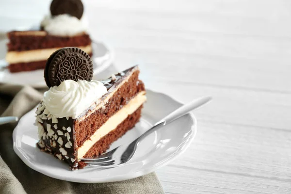 Tasty chocolate cake — Stock Photo, Image