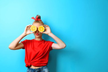 Genç güzel kadın.