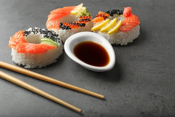 Köstliche Sushi-Donuts — Stockfoto