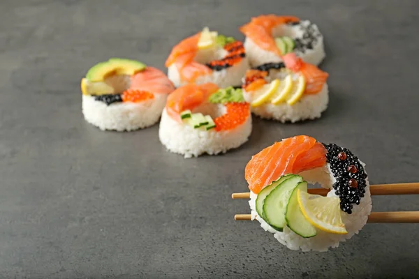 Pyszne Sushi pierścieniowy — Zdjęcie stockowe