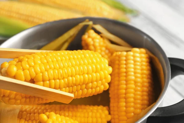 Tasty boiled corncob — Stock Photo, Image