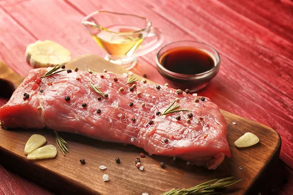 A pác hozzávalókat ízletes steak — Stock Fotó