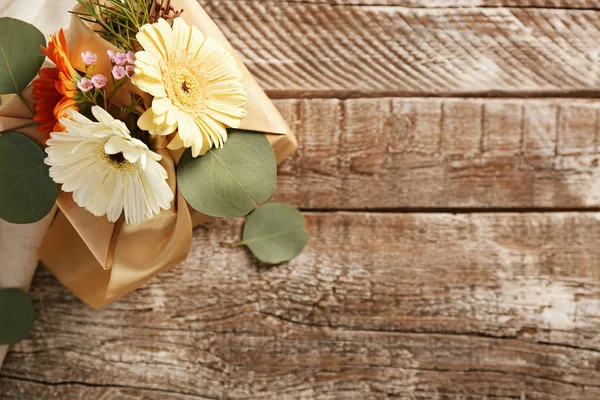 Caja decorada con flores — Foto de Stock