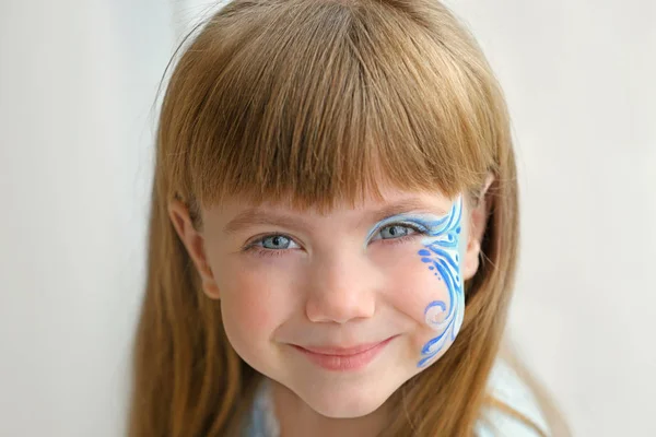 Κορίτσι με μακιγιάζ aqua — Φωτογραφία Αρχείου