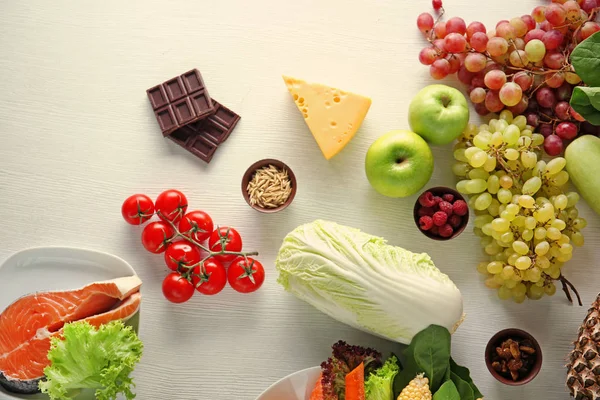 Olika hälsosamma livsmedel — Stockfoto