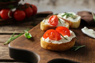 Lezzetli domates bruschetta