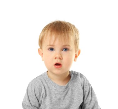 Sevimli küçük çocuk üzerinde beyaz izole