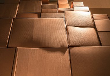 bej renkli karton kutular