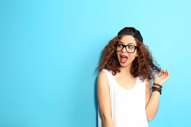 etkileyici genç modeli